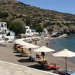 To Votsalo-beach Side & Taverna فندق 3*