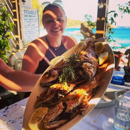 To Votsalo-beach Side & Taverna Hotel 3*