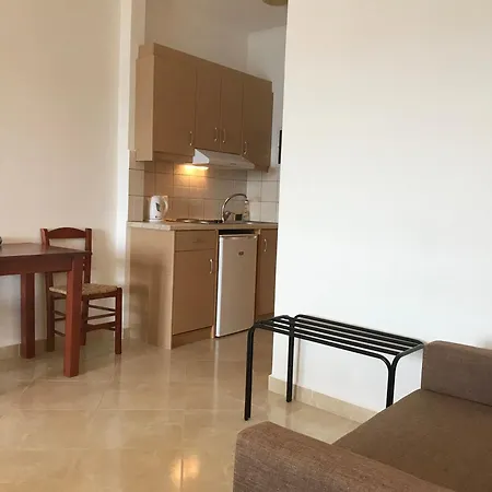 To Votsalo-beach Side & Taverna 3*