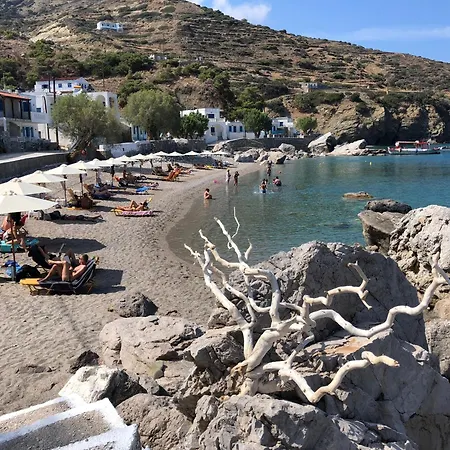 To Votsalo-beach Side & Taverna ホテル Spoa