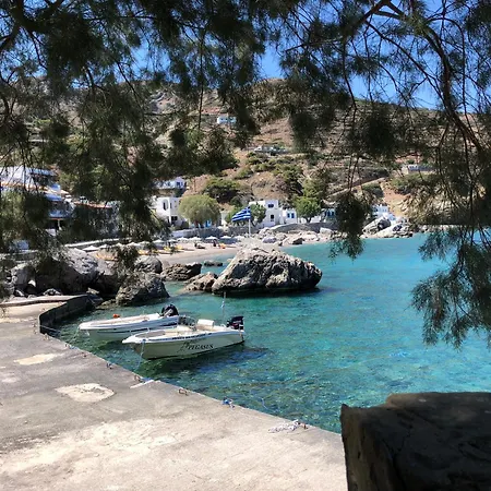 ホテル To Votsalo-beach Side & Taverna