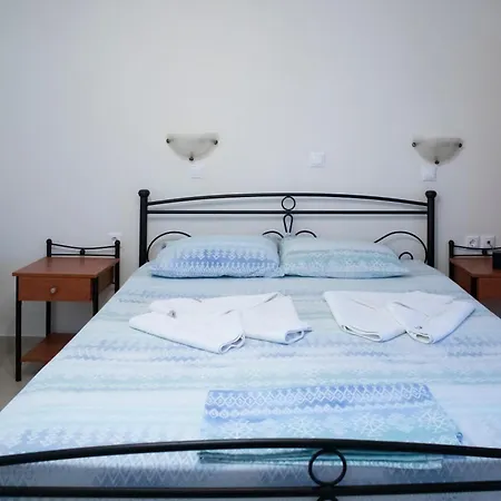 Hotel To Votsalo-beach Side & Taverna