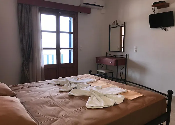 To Votsalo-beach Side & Taverna 3*