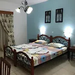 Hotel To Votsalo-beach Side & Taverna 3*