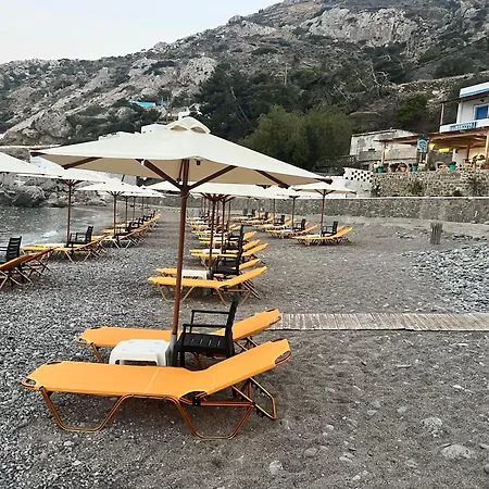 To Votsalo-beach Side & Taverna ホテル 3*