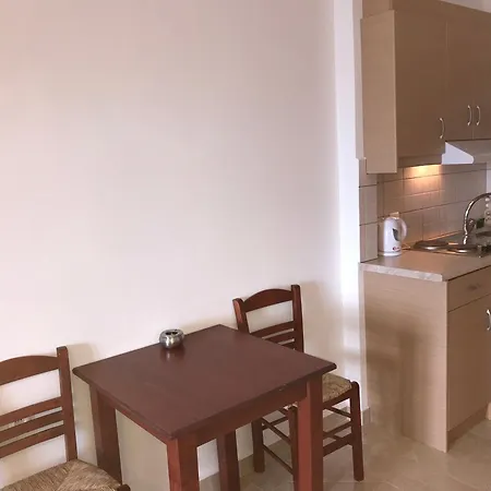 Hotel To Votsalo-beach Side & Taverna