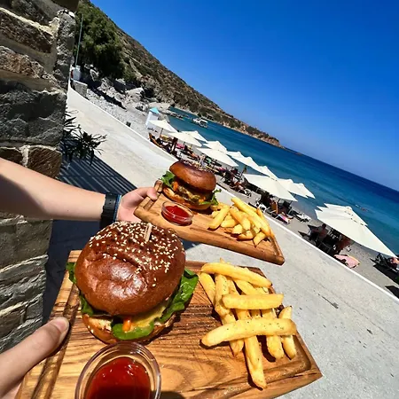 酒店 To Votsalo-beach Side & Taverna