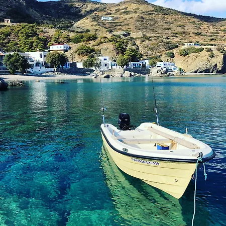 To Votsalo-beach Side & Taverna 3*