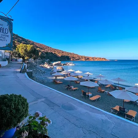 ホテル To Votsalo-beach Side & Taverna 3*