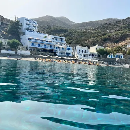 ホテル To Votsalo-beach Side & Taverna Spoa